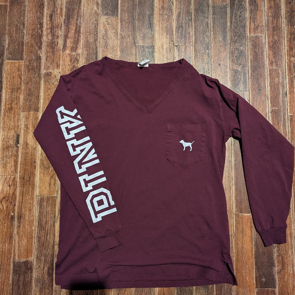 Long sleeve v neck tee